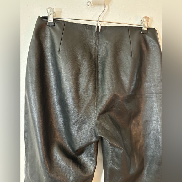 DKNY Black Leather Pants, Straight Legs, Zipper Front,Fully Lined.Woman’s Size 6 - Picture 5 of 12